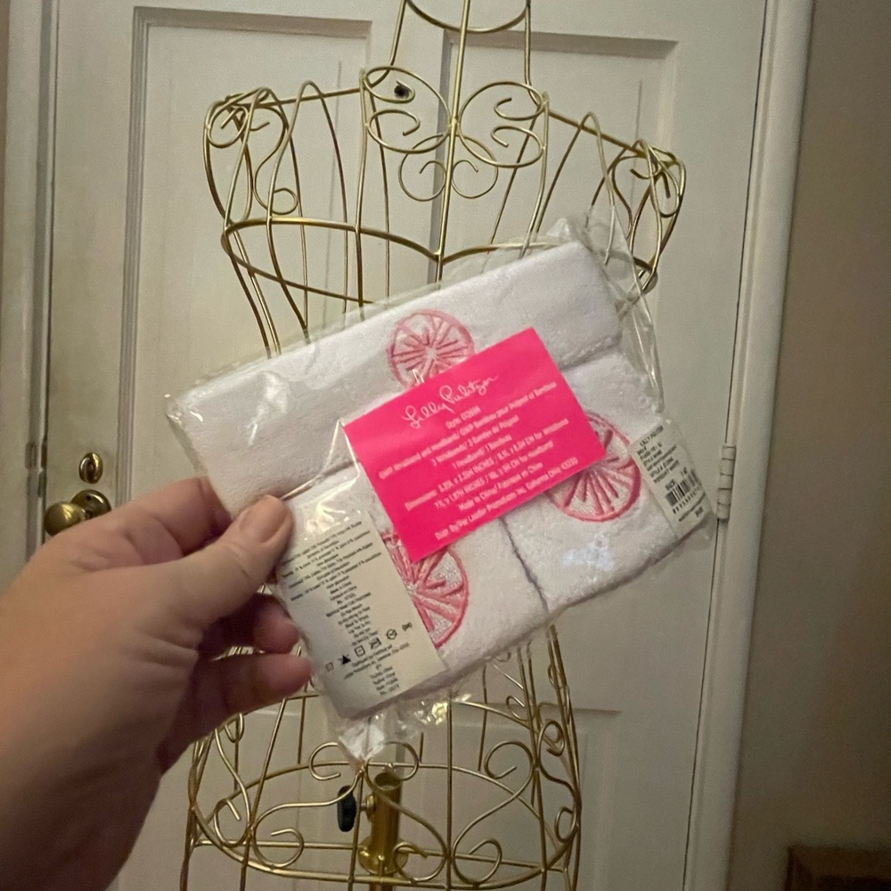 Brand new Lilly Pulitzer wristbands and headband.
